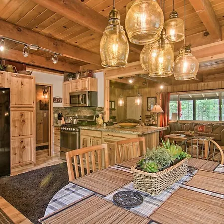 Private Tahoe Mtn Cabin Backing To The Forest!
